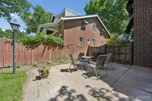 7051 Waterman Ave, University City, MO 63130 - Photo 9