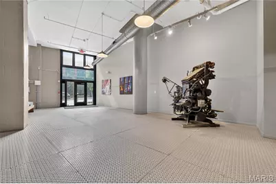 1627 Locust Street #705, Saint Louis, MO 63103 - Photo 27