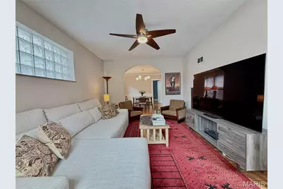 5457 Robert Avenue, Saint Louis, MO 63109 - Photo 7