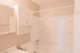 2175 Collier Dr, Florissant, MO 63031 - Photo 9