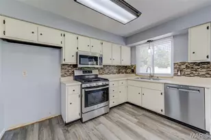 4 Vanguard Dr, Saint Peters, MO 63376 - Photo 13