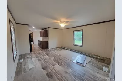 755 S Chantilly Road, Moscow Mills, MO 63362 - Photo 11