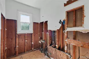10068 Stimson Dr, Saint Louis, MO 63137 - Photo 15