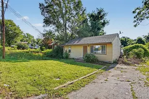 10068 Stimson Dr, Saint Louis, MO 63137 - Photo 3