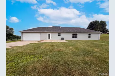 2357 Bastean Road, Wentzville, MO 63385 - Photo 5