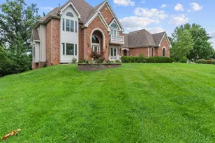 360 Laduemont Dr, Saint Louis, MO 63141 - Photo 3