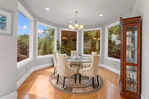 360 Laduemont Dr, Saint Louis, MO 63141 - Photo 39