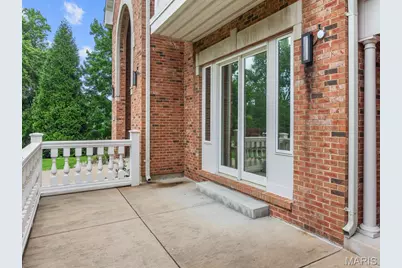 360 Laduemont Drive, Saint Louis, MO 63141 - Photo 25