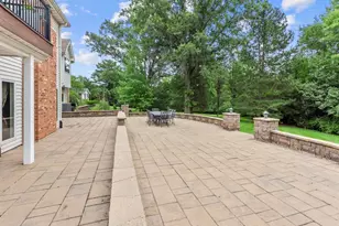 360 Laduemont Dr, Saint Louis, MO 63141 - Photo 9