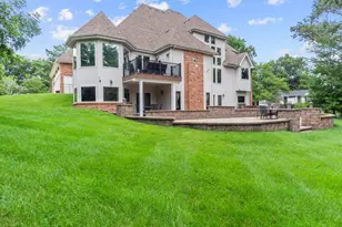 360 Laduemont Dr, Saint Louis, MO 63141 - Photo 13