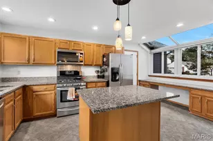 7545 Shadybridge Dr, Mehlville, MO 63129 - Photo 9