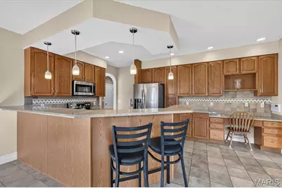 4551 Kerth Forest Drive, Saint Louis, MO 63128 - Photo 19