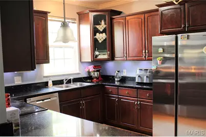7019 Heege Road #A, Saint Louis, MO 63123 - Photo 3