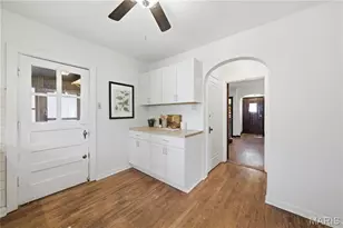 7405 Huntington Dr, Saint Louis, MO 63121 - Photo 11