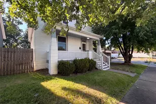 415 N 4th St, Saint Charles, MO 63301 - Photo 17
