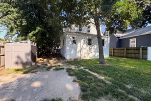 415 N 4th St, Saint Charles, MO 63301 - Photo 5