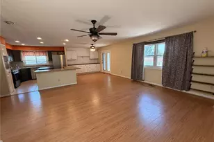 1515 Shadow Ln, Saint Charles, MO 63303 - Photo 7