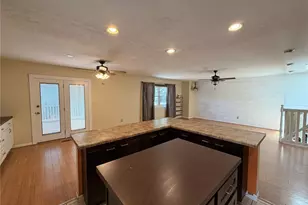 1515 Shadow Ln, Saint Charles, MO 63303 - Photo 11
