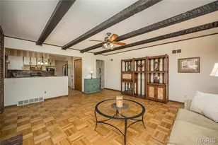 12050 Charwick Dr, Saint Louis, MO 63128 - Photo 11