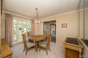 12050 Charwick Dr, Saint Louis, MO 63128 - Photo 5