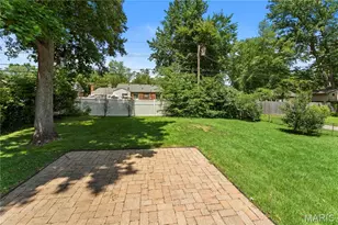 219 Sunningwell Dr, Webster Groves, MO 63119 - Photo 33