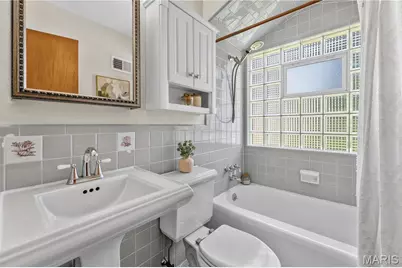 219 Sunningwell Drive, Webster Groves, MO 63119 - Photo 23