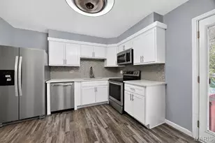 1496 El Camino Dr, Florissant, MO 63031 - Photo 9