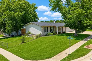 1496 El Camino Dr, Florissant, MO 63031 - Photo 3