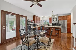 2259 Sycamore Dr, Chesterfield, MO 63017 - Photo 7