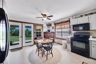 2302 Berkemeyer Rd, Hermann, MO 65041 - Photo 15