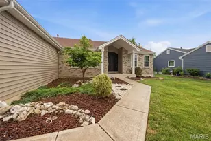 214 Charging Bear Dr, Wentzville, MO 63385 - Photo 3