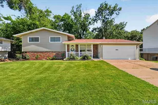 10915 Ridge Forest Dr, Unincorporated, MO 63123 - Photo 1