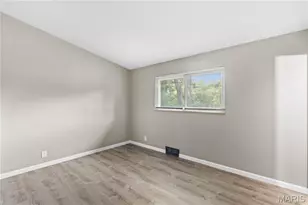 2025 Thunderbird Ave, Florissant, MO 63033 - Photo 15