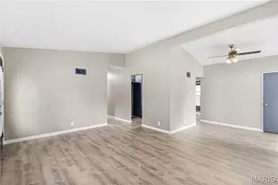 2025 Thunderbird Ave, Florissant, MO 63033 - Photo 5