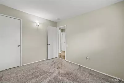 2640 Suffolk Place, Florissant, MO 63033 - Photo 9