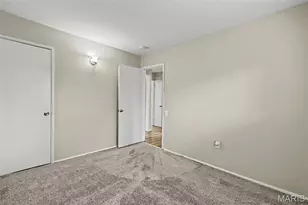 2640 Suffolk Pl, Florissant, MO 63033 - Photo 9