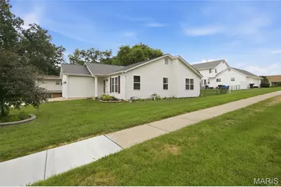 1476 Schoal Creek Drive, O'Fallon, MO 63366 - Photo 3