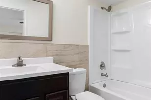 8033 Amherst Ave, University City, MO 63130 - Photo 19