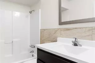 8033 Amherst Ave, University City, MO 63130 - Photo 21