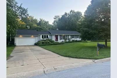 200 Brookside Lane, Ballwin, MO 63021 - Photo 1