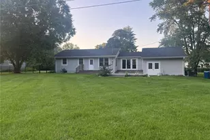 200 Brookside Ln, Ballwin, MO 63021 - Photo 3