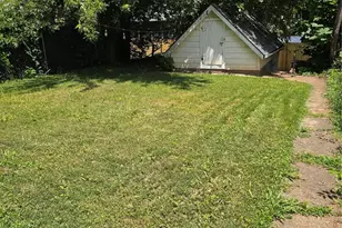 4065 Schiller Pl, Saint Louis, MO 63116 - Photo 3