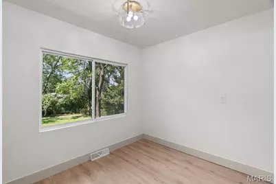 6705 Village Square Drive, Hazelwood, MO 63042 - Photo 11