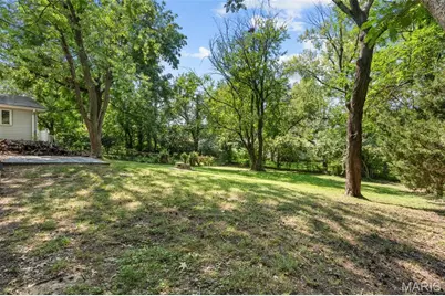 6705 Village Square Drive, Hazelwood, MO 63042 - Photo 37