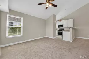 4301 Spring Creek Ln, O'Fallon, MO 63368 - Photo 9