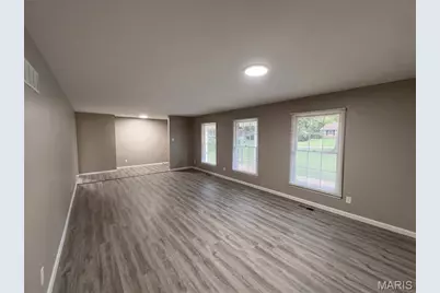 27 Nob Hill Drive, Hazelwood, MO 63138 - Photo 13