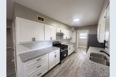 27 Nob Hill Drive, Hazelwood, MO 63138 - Photo 23