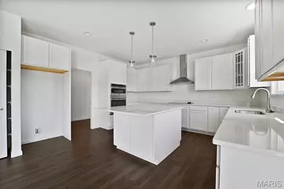 12232 Louiselle Park Drive, Maryland Heights, MO 63043 - Photo 15