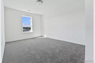12232 Louiselle Park Drive, Maryland Heights, MO 63043 - Photo 33