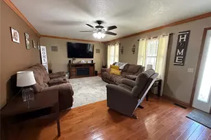 137 Rosewood Dr, Hannibal, MO 63401 - Photo 5